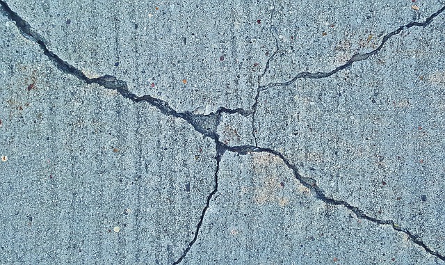 Earthquake Cracks